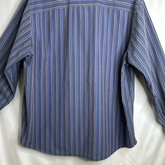Eddie Bauer Button Up Long Sleeve Shirt - Picture 8 of 11